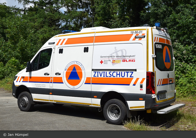 Rotkreuz Lauenburg 18/90-01