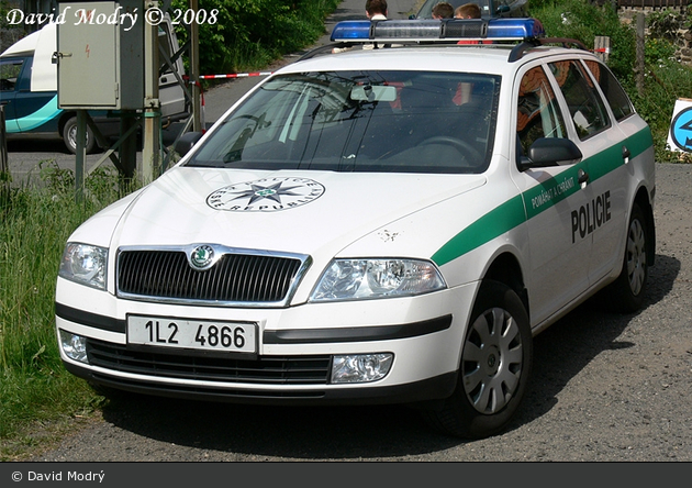 Frýdlant - Policie - FuStW - 1L2 4866