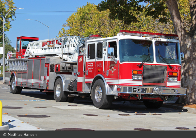 Monterey - Monterey Fire Department - Ladder Truck - 6471