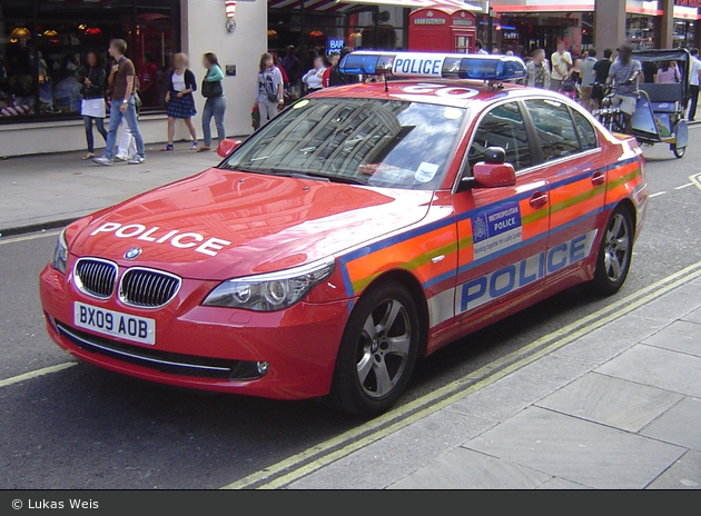 London - Metropolitan Police Service - Diplomatic Protection Group - FuStW - 17