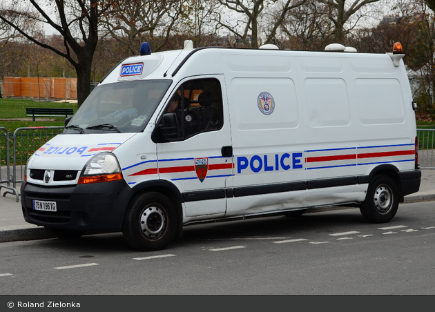 Paris - Police Nationale - D.O.S.T.L. - GefKw