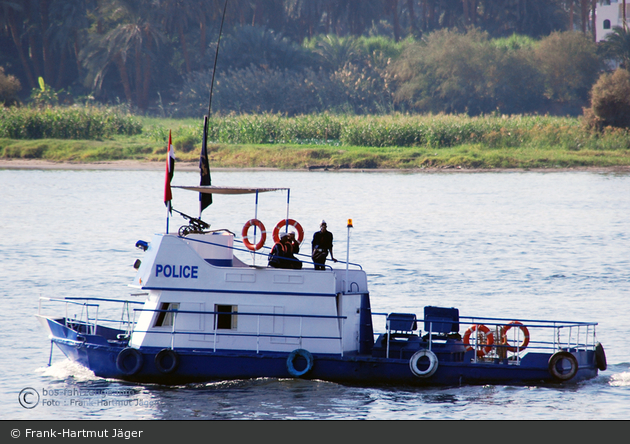 Luxor - Polizei - Patrouillenboot