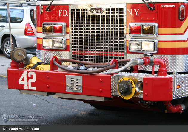 FDNY - Bronx - Engine 042 - TLF