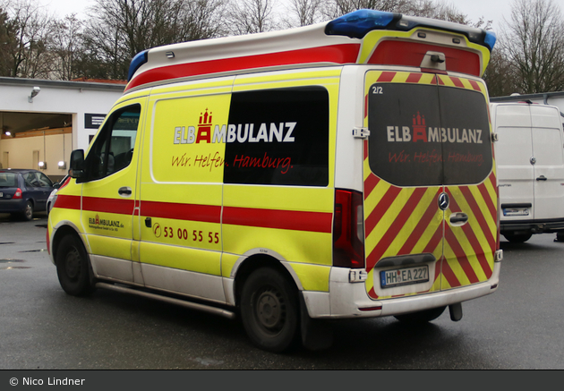 Elbambulanz Hamburg - KTW 02/02 (HH-EA 227)