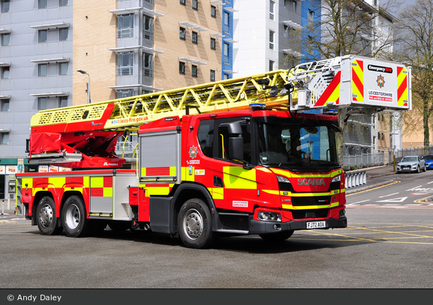 Leicester - Leicestershire Fire and Rescue Service - TL