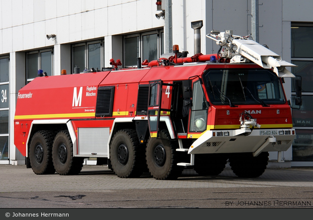 Florian München Flughafen 02/24-01