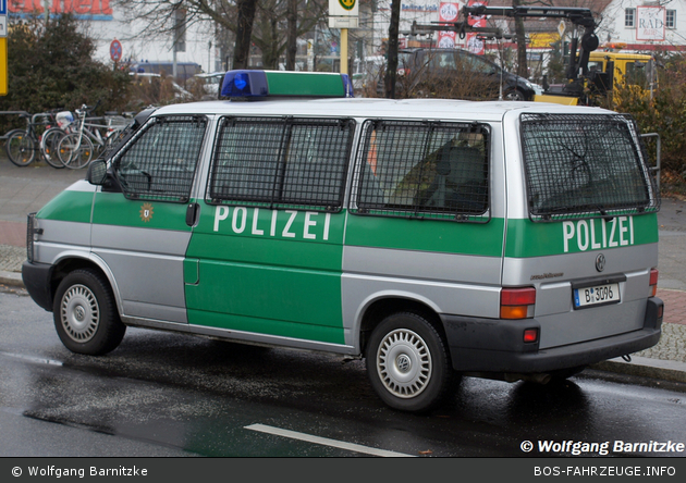 B-3096 - VW T4 - Führungsfahrzeug