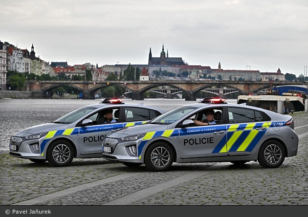 CZ - Praha - Policie - FuStW Hyundai Ioniq