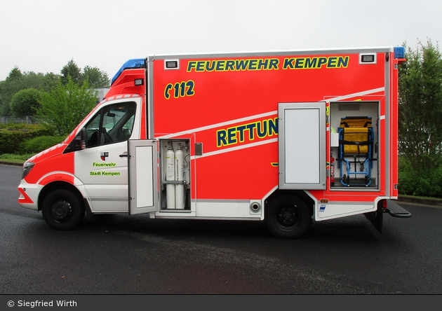 Rettung Kempen 03 RTW 02 (a.D.)