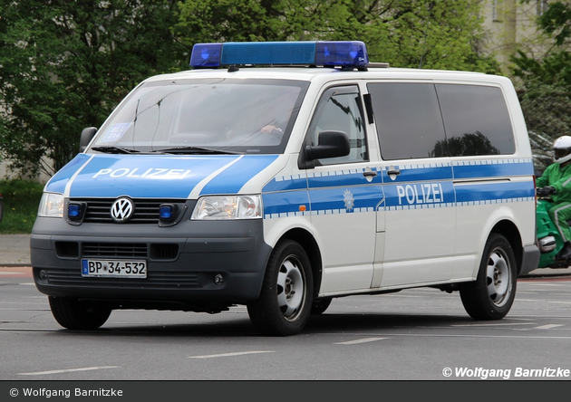 BP34-352 - VW T5 4Motion - HGruKw (a.D.)