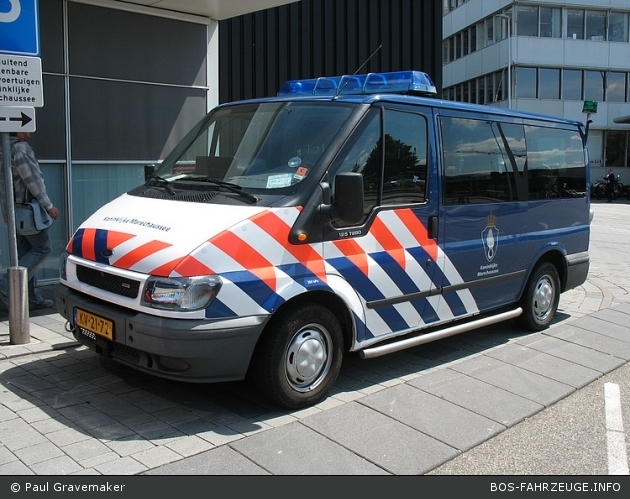 Schiphol - Koninklijke Marechaussee - FuStW