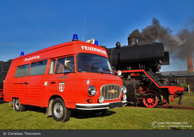 Salzwedel - Oldtimerlöschzug - ELW Barkas B1000