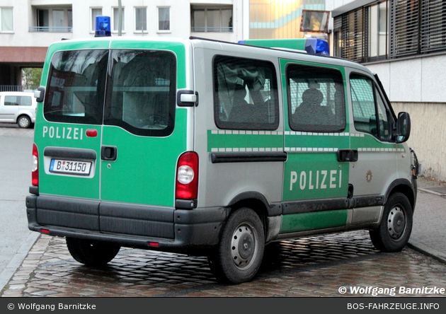 B-31150 - Renault Master - GruKW