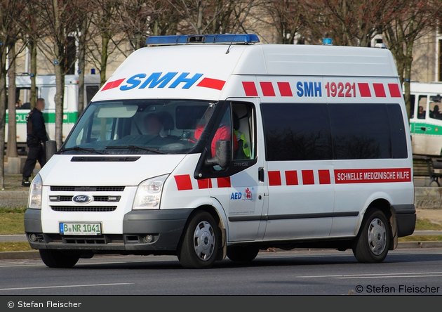 Krankentransport SMH - KTW (B-NR 1041)