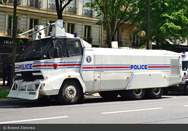 Paris - Police Nationale - D.O.P.C. - WaWe