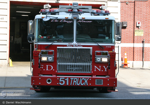 FDNY - Bronx - Ladder 051 - TM