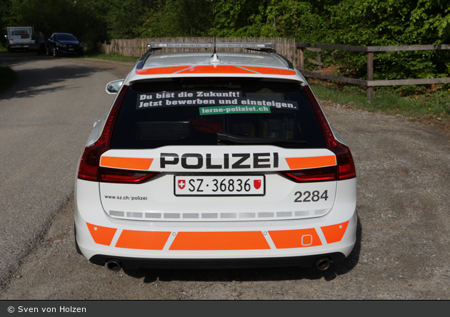 Lachen - KaPo Schwyz - Patrouillenwagen - 2284