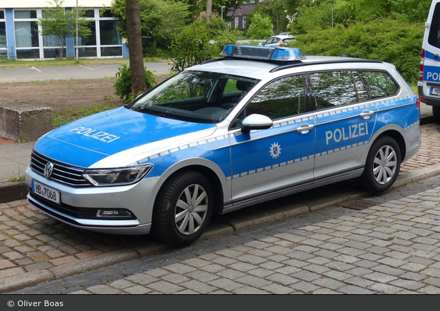 HB-7068 - VW Passat Variant – FuStW