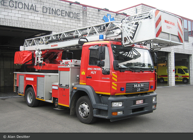 Huy - Service Régional d'Incendie - DLK - E01 (a.D.)