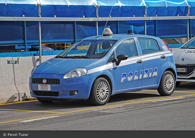 Roma - Polizia di Stato - Polizia di Frontiera - FuStW