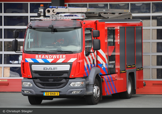 Groningen - Brandweer - HLF - 01-1832