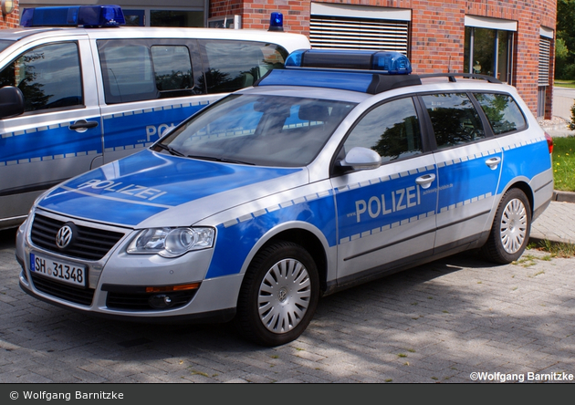 SH-31348 - VW Passat Variant - DHuFüKW