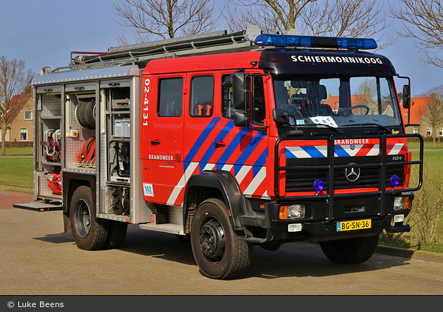 Schiermonnikoog - Brandweer - HLF - 07-4131 (a.D.)