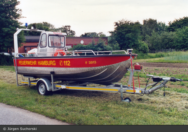 Florian Hamburg Neuland Kleinboot