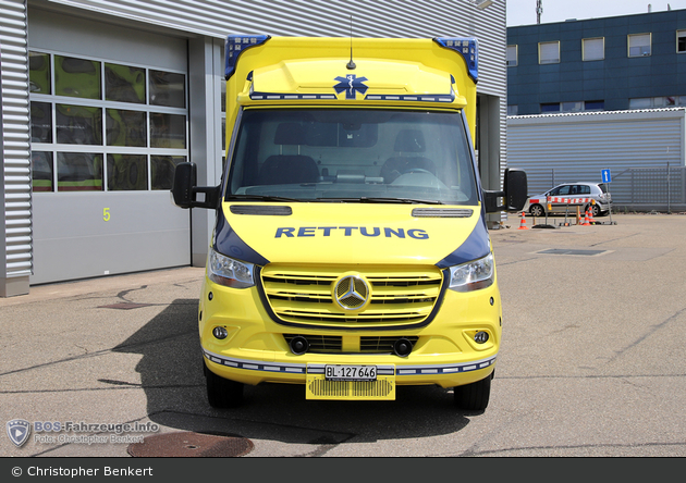 Reinach - Rettungsdienste NWS - RTW - NWS 02