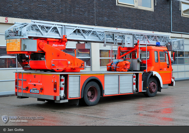 Mercedes-Benz 1422 F - Laux Feuerschutz GmbH - DLK 23/12