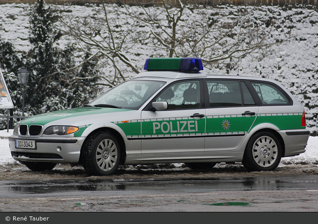 Dresden - BMW 3er touring - FuStW (a.D.)