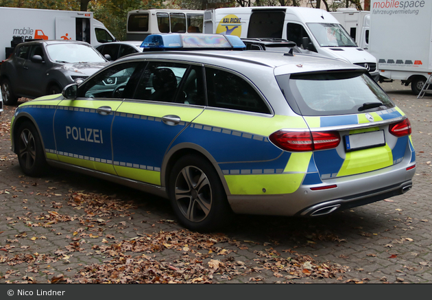 Polizei - MB E-Klasse T-Modell - FuStW