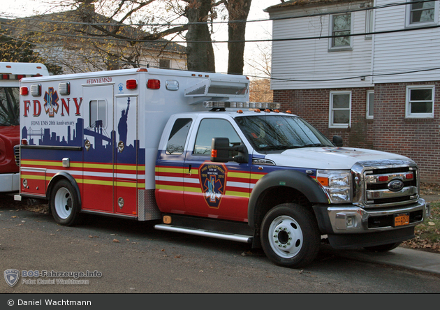 FDNY - Queens - Ceremonial Unit - Ambulance - RTW