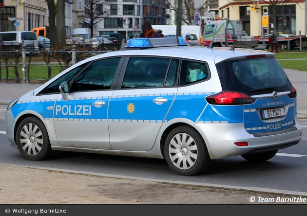 B-7527 - Opel Zafira Tourer - FuStW