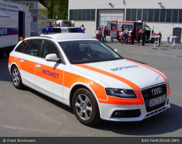 Audi A4 Avant quattro - Binz - NEF