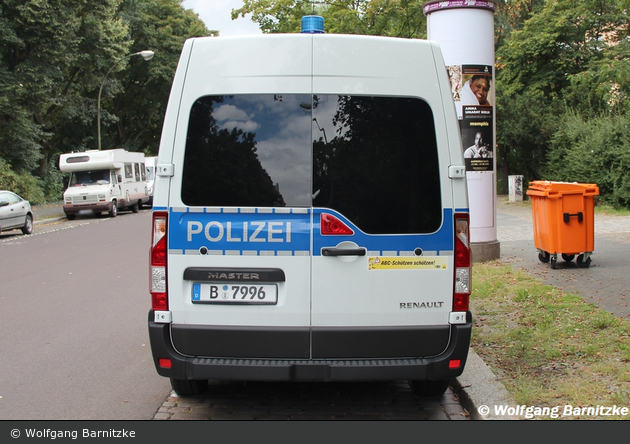 B-7996 - Renault Master - GruKW