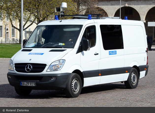 KA-ZR 819 - MB Sprinter 316 CDI - Drohnenleitfahrzeug