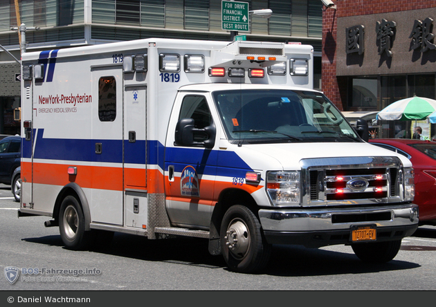 NYC - Manhattan - NewYork-Presbyterian EMS - ALS-Ambulance 1819 - RTW