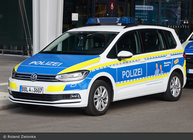 BBL4-3607 - VW Touran - FuStW