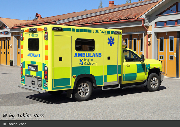 Bollnäs - Landstinget Gävleborg - Ambulans - 3 26-9320