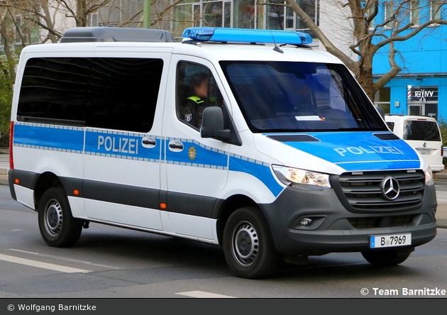 B-7969 - MB Sprinter - GruKW A