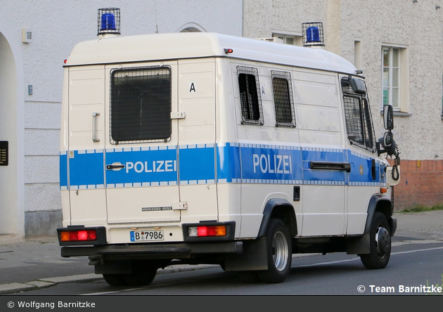B-7986 - MB 609 D - GruKW (a.D.)