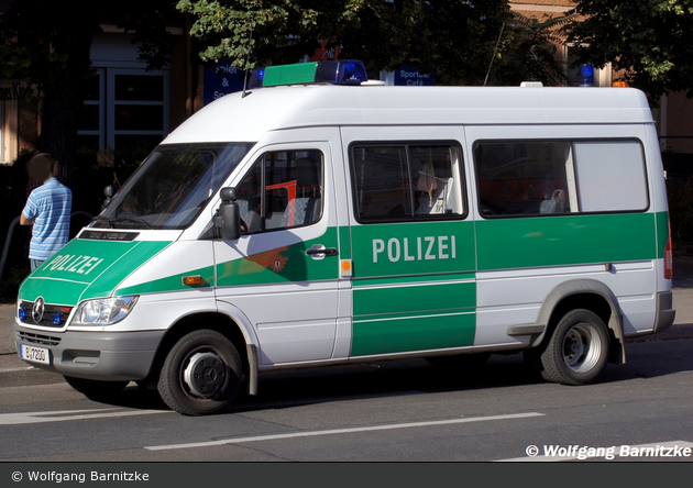 B-7200 - MB Sprinter 413 CDI - BefKW