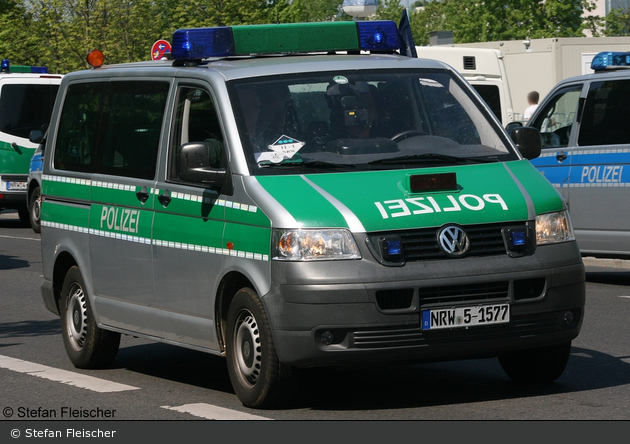 NRW5-1577 - VW T5 - HGruKw