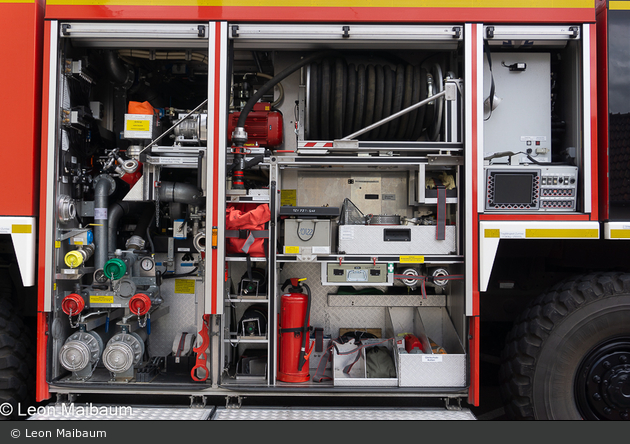 Holzdorf - Feuerwehr - FlKfz Mittel, Flugplatz