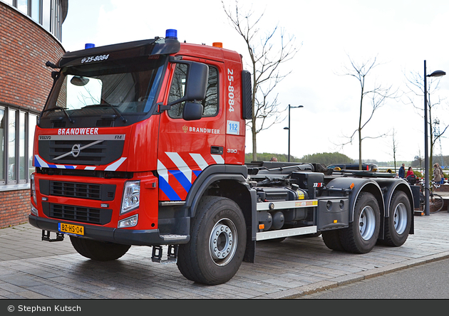 Almere - Brandweer - WLF - 25-8084