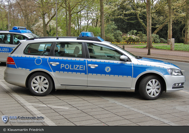 Bremen - VW Passat Variant - FuStW (HB-7107)