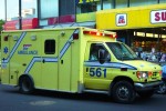 Montreal - Urgences-Sante Quebec - Ambulance 561