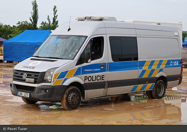 Praha - Policie - 3AH 4279 - DHuFüKw
