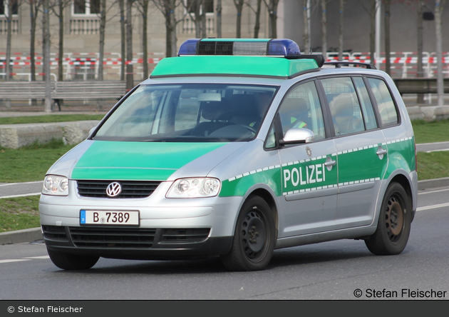 B-7389 - VW Touran 2.0 TDI - FuStW